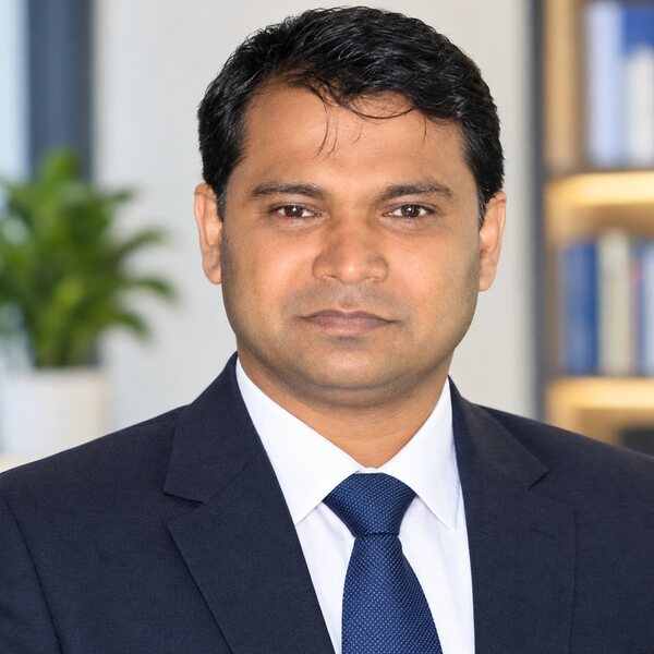 Jahangir Syed, सञ्चालक तथा CEO